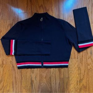 Signatures size small navy cropped sweater with mock turtle neck.